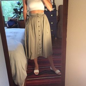 VINTAGE Pleated Midi Skirt